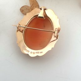Stort vintage camé tillverkat 1948, 18karat.