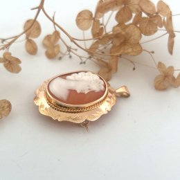 Stort vintage camé tillverkat 1948, 18karat.