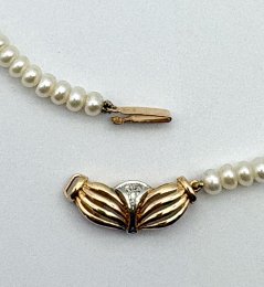 Vintage halsband 18k guld saltvattenspärlor diamanter