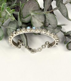 Vintage armband äkta silver ljusblå stenar.