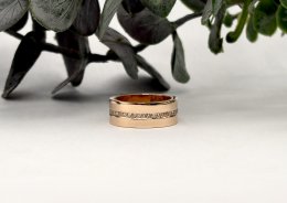 Efva Attling Wide & Stars Ring 18k guld diamanter 0,4ct strl 17,75