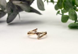 Second hand ring 18k guld Cubik Zirkonia Strl 17,5