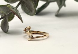 Second hand ring 18k guld Cubik Zirkonia Strl 17,5