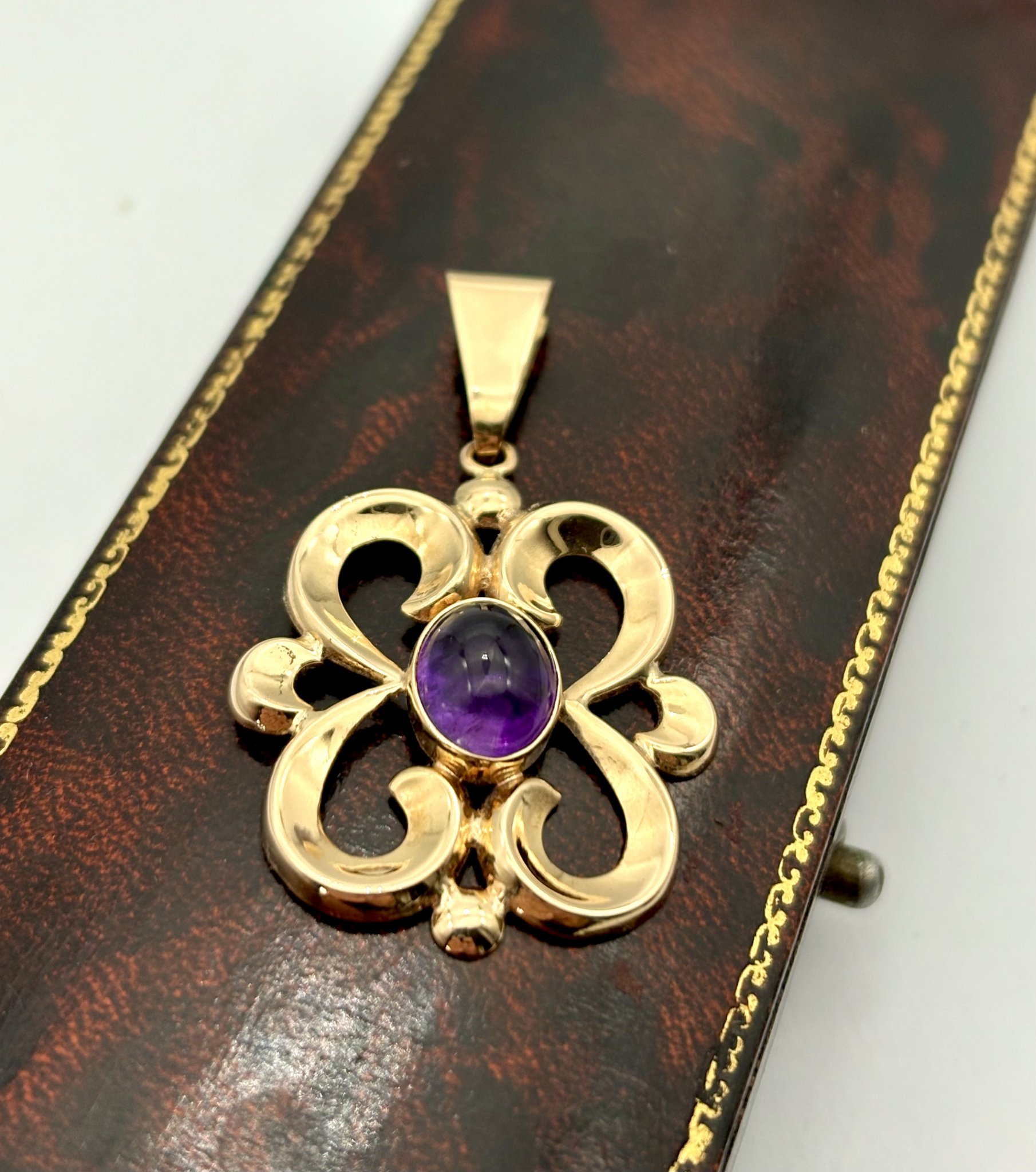 Vintage hängsmycke 18k guld ametist 1960