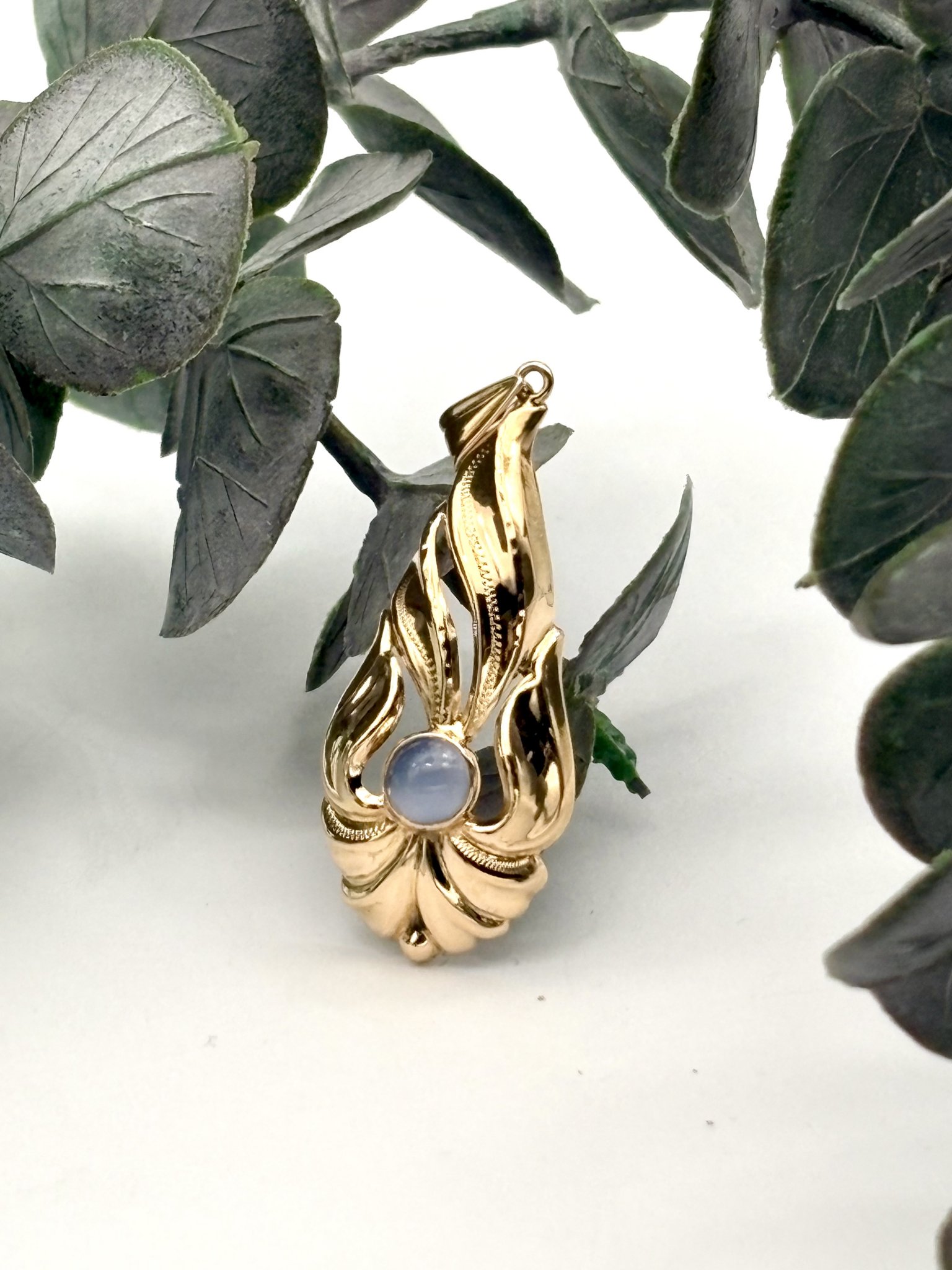 Vintage hängsmycke 18k guld 1957