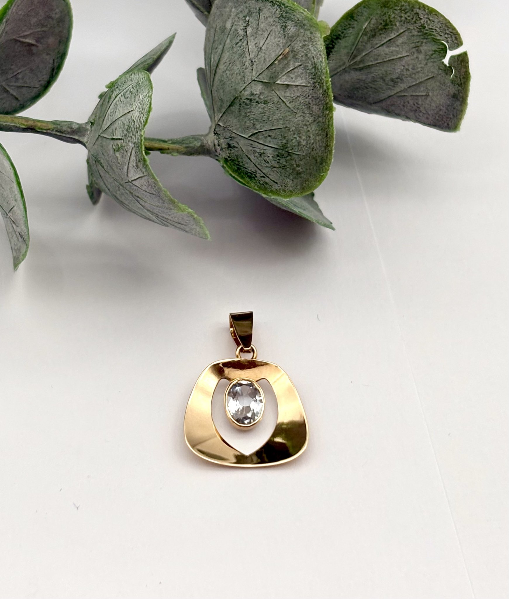 Vintage hängsmycke 18k guld 1963