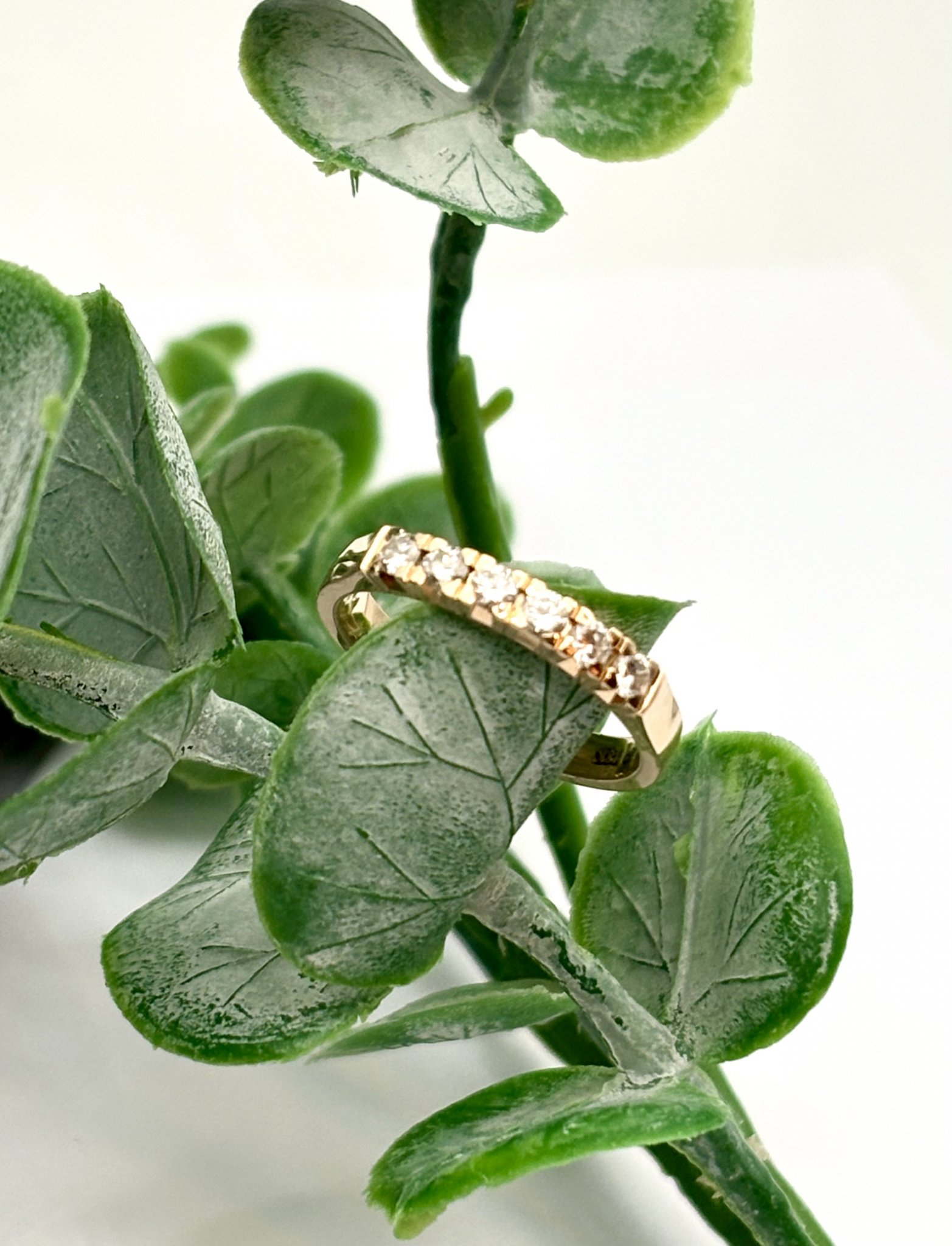 Second hand ring 18k guld diamanter 0,36ct