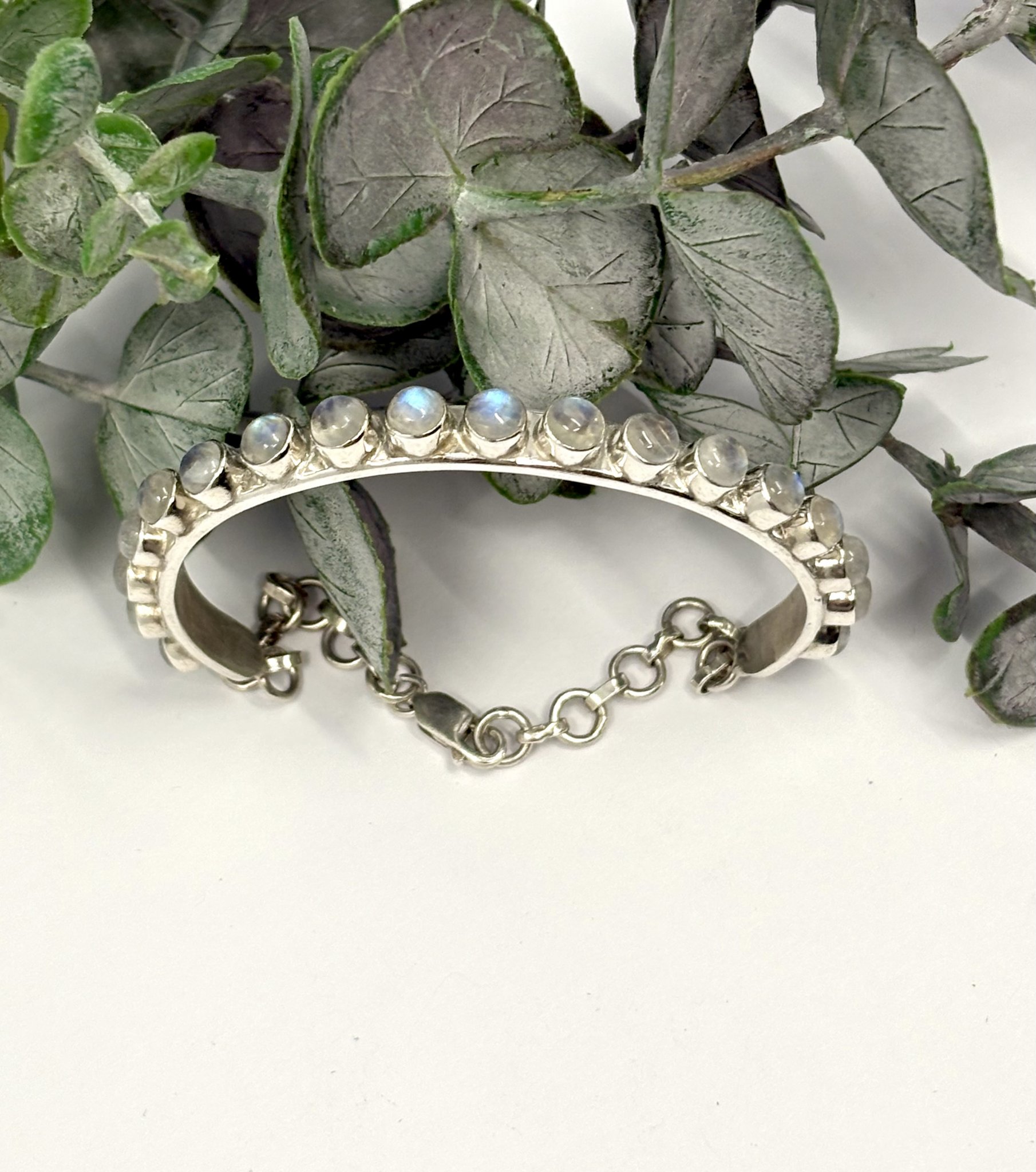 Vintage armband äkta silver ljusblå stenar.