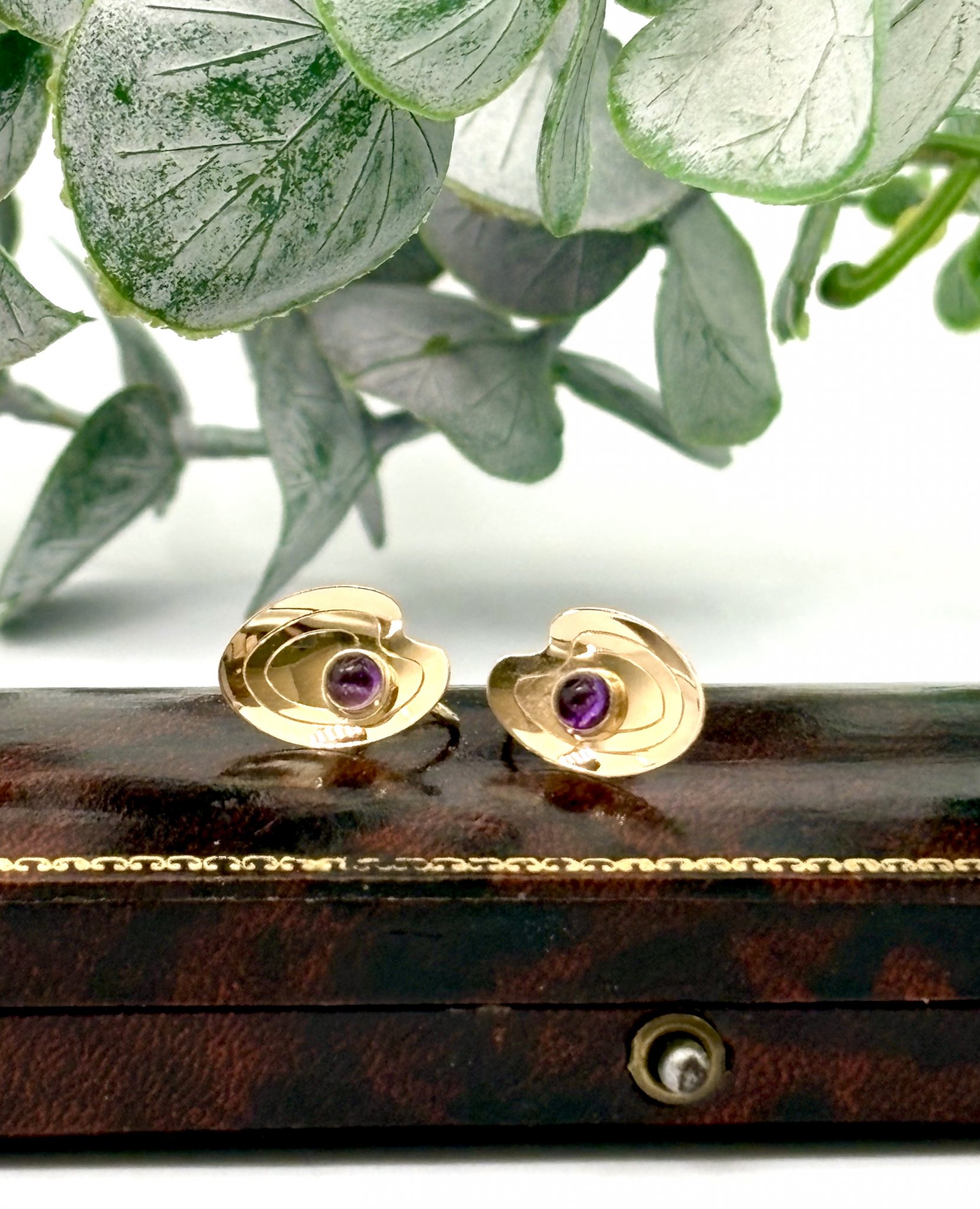 Vintage örhängen 18k guld ametist skruvfästen 1954