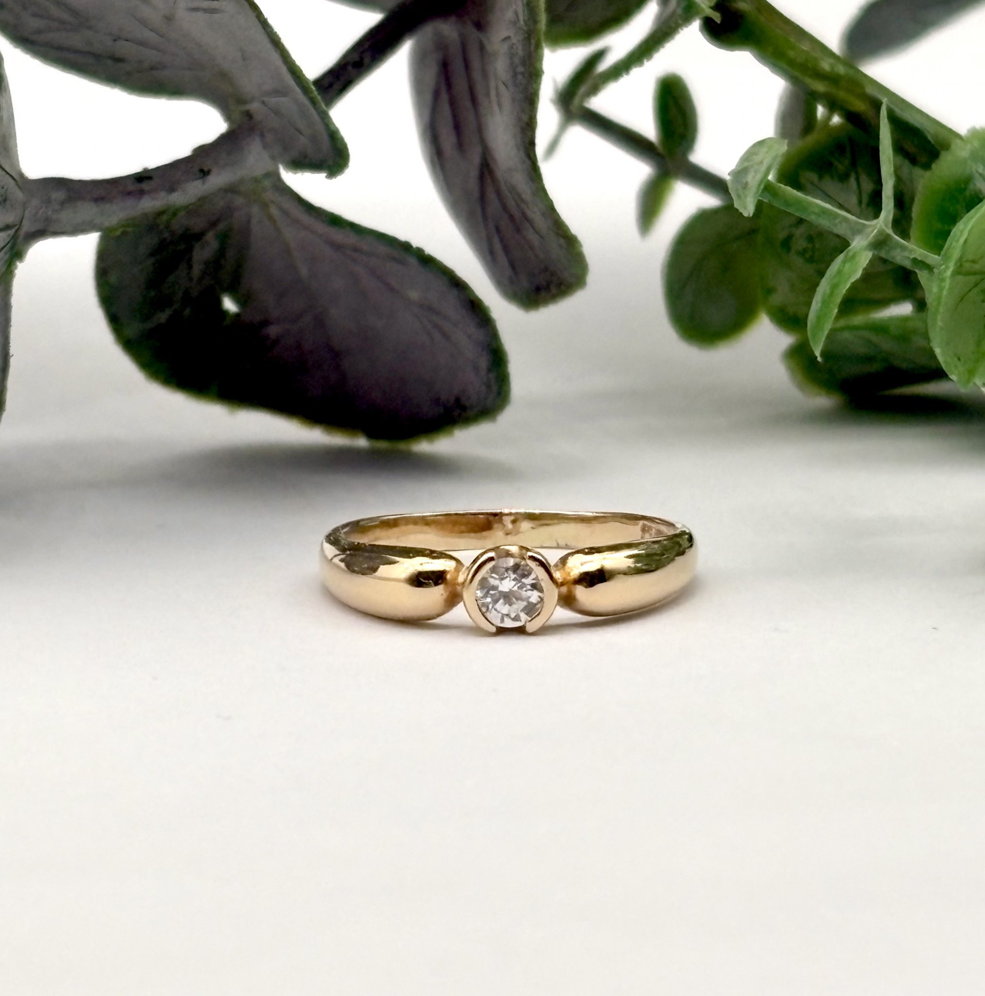 Second hand ring 18k guld Cubic zirkonia Strl 19,75