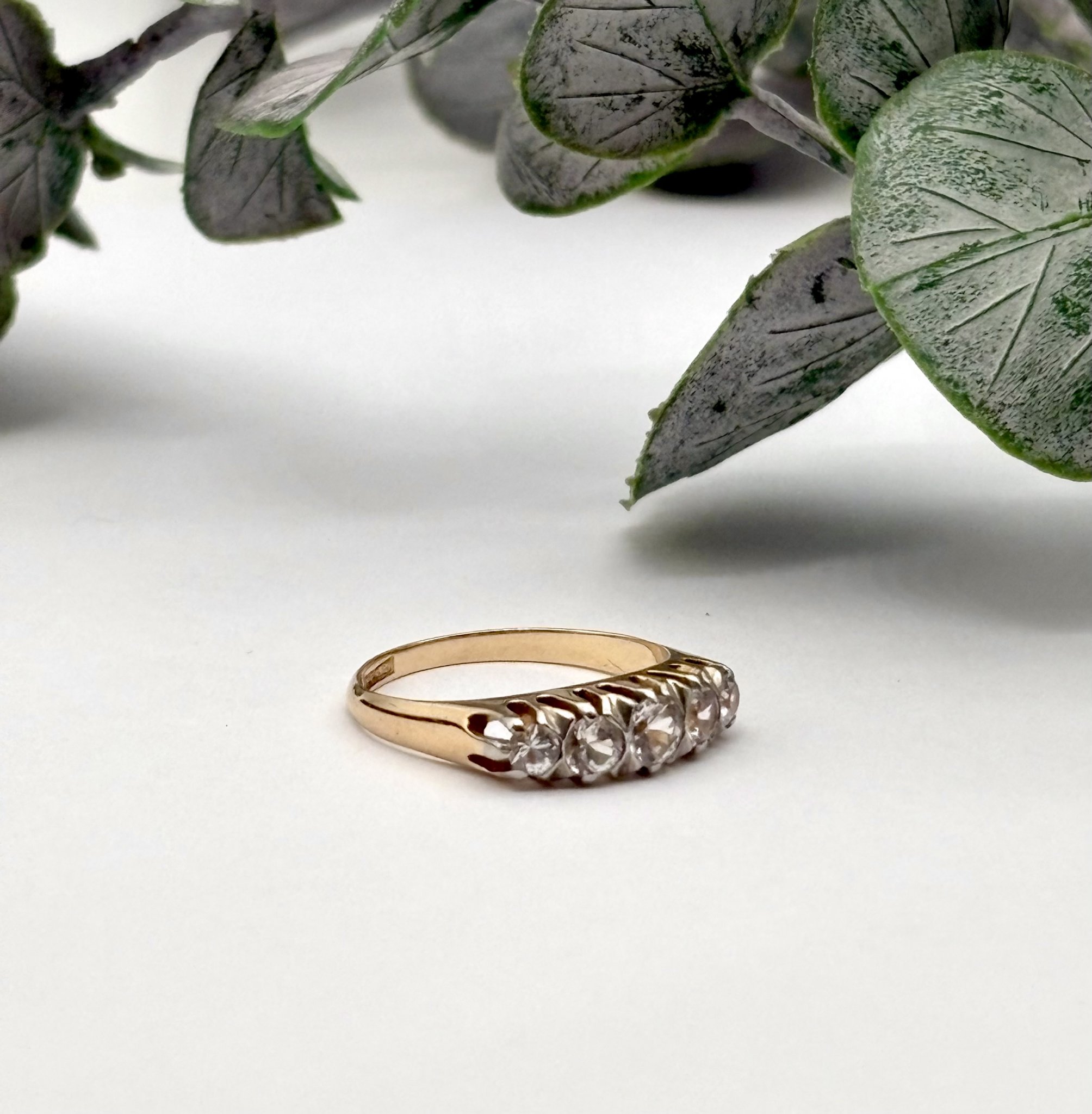 Vintage ring 18k guld Cubik Cirkonia 1954