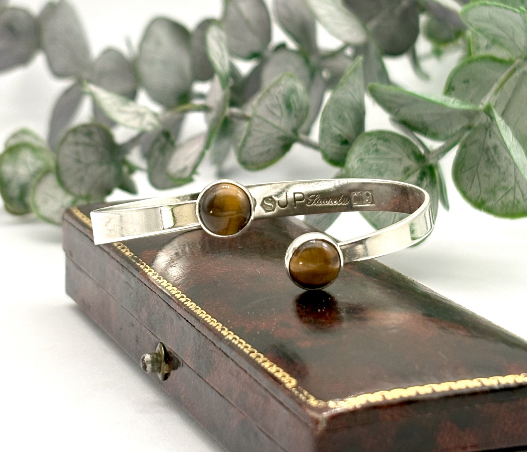 Vintage armring äkta silver tigeröga Saarela